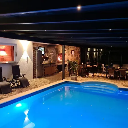 Wellness Sophienhoehe Am Pool * Мехерних